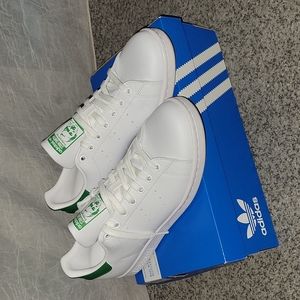 10.5 white green Stan smiths